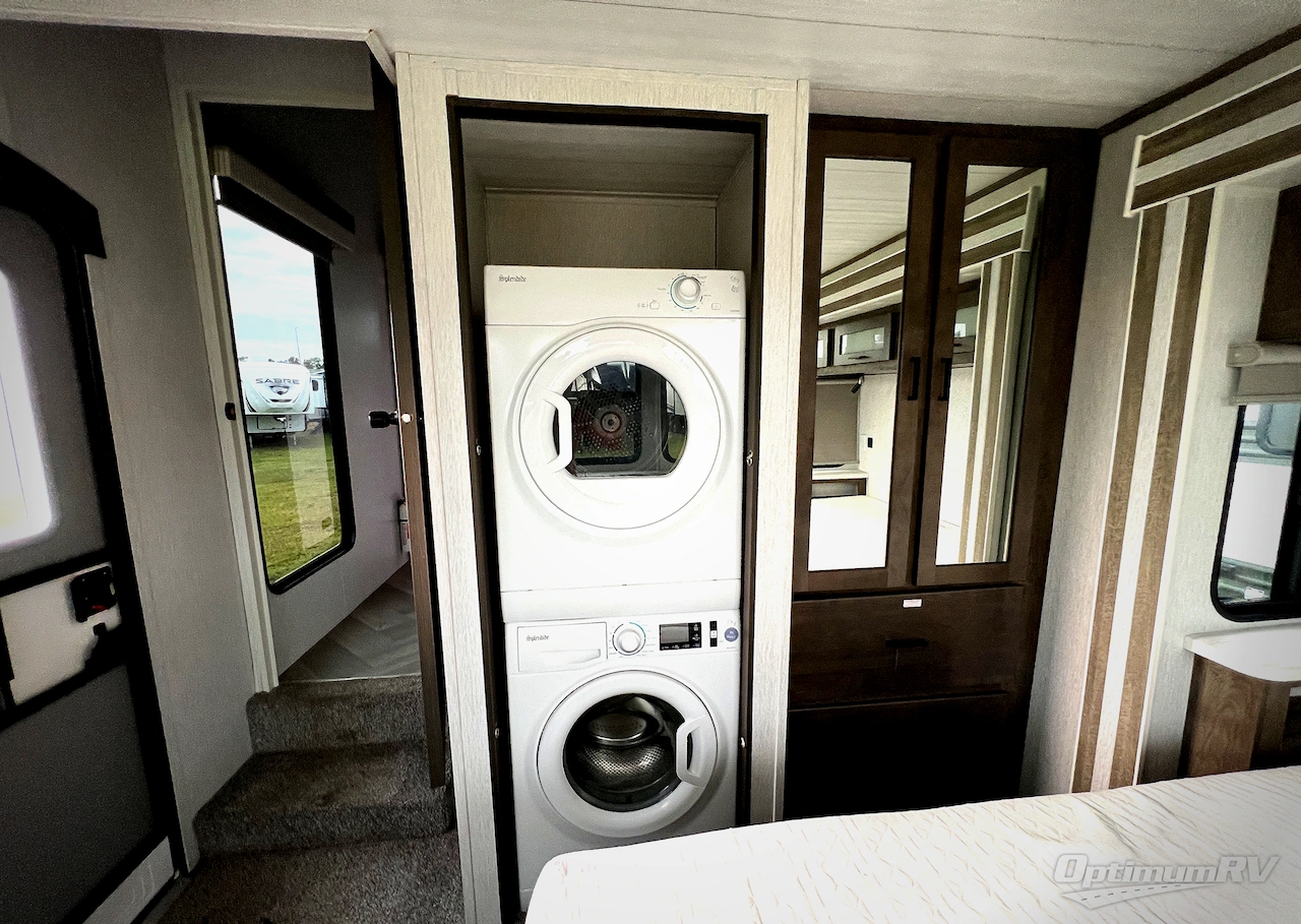 2022 Forest River Wildwood Grand Lodge 42DL Photo 17