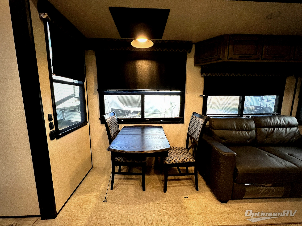 2022 KZ Durango Gold G382MBQ Photo 7