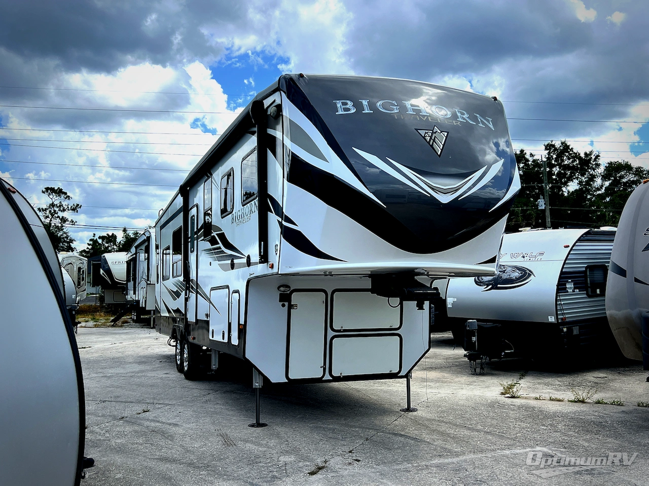 2021 Heartland Bighorn Traveler 32RS Photo 1