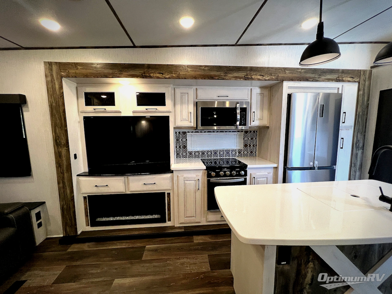 2021 Heartland Bighorn Traveler 32RS Photo 6