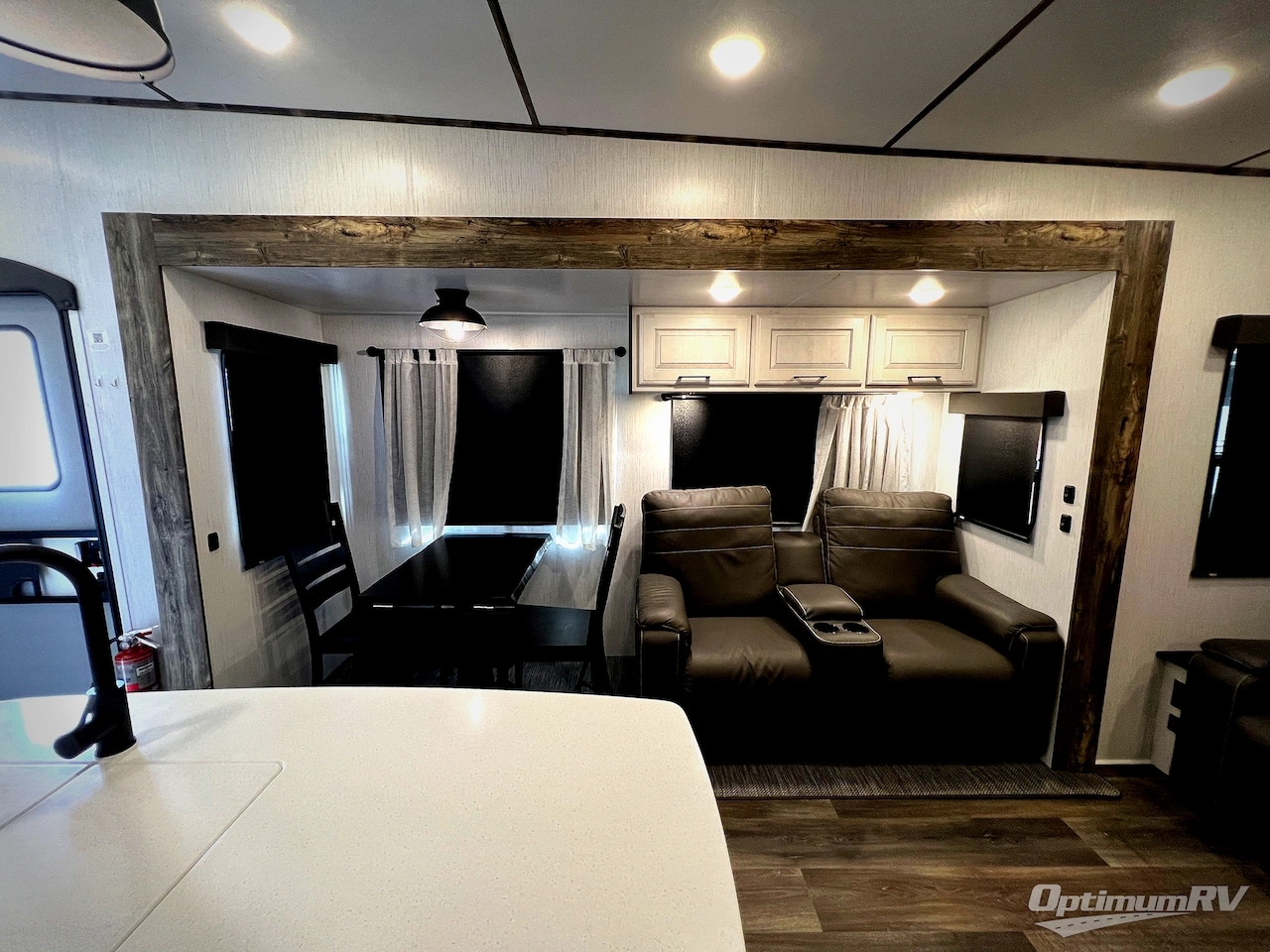 2021 Heartland Bighorn Traveler 32RS Photo 13