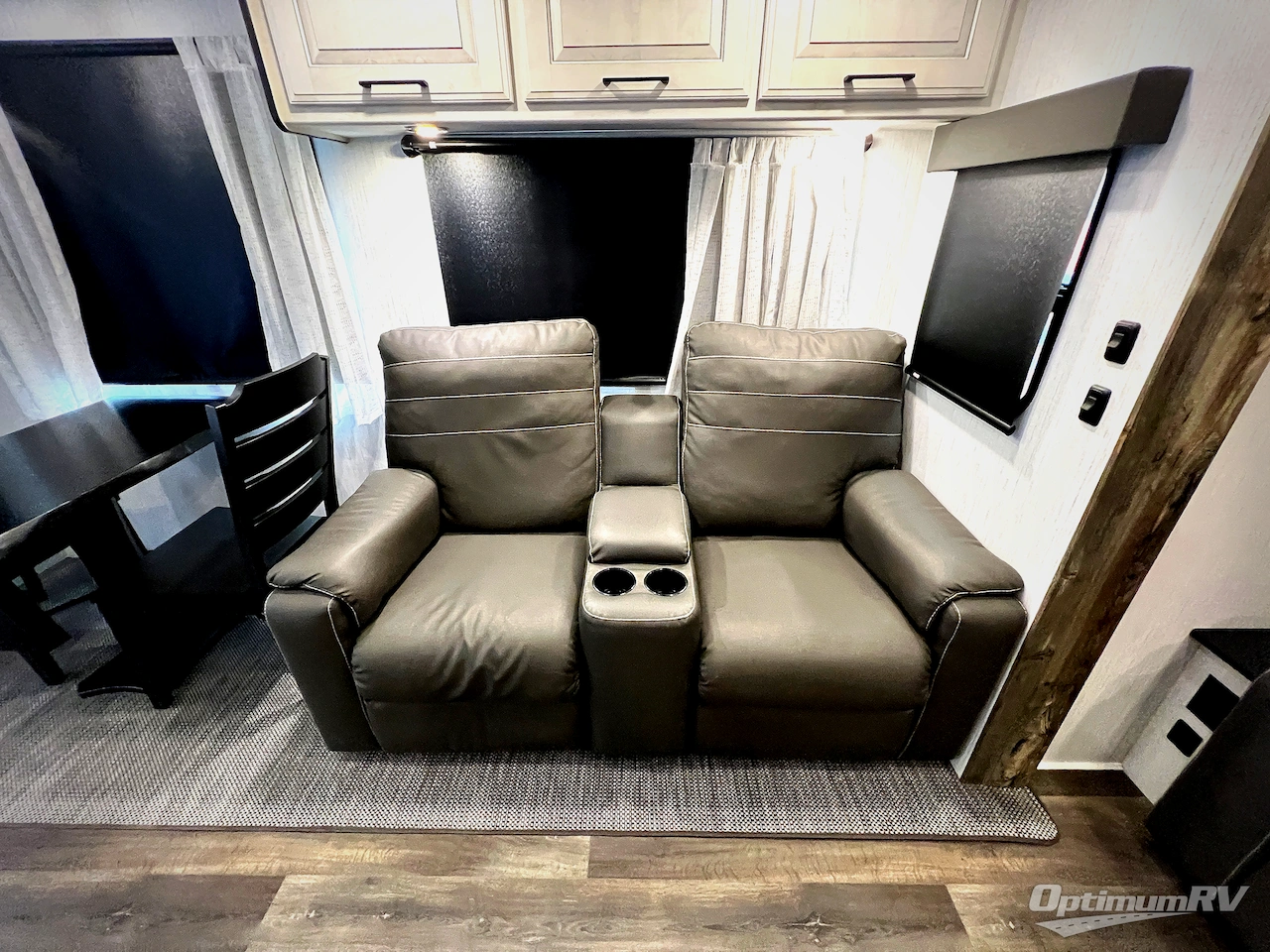 2021 Heartland Bighorn Traveler 32RS Photo 14