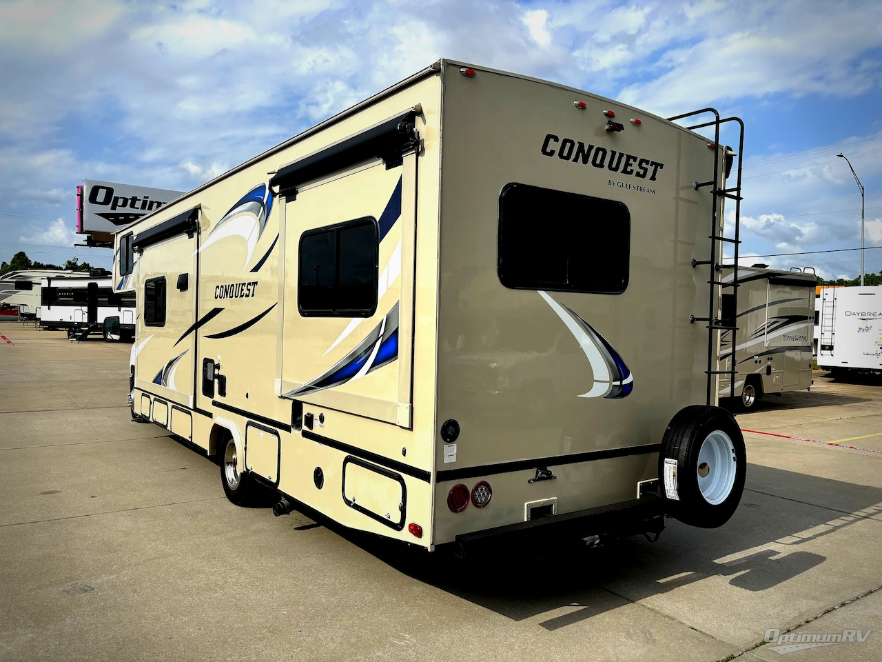 2018 Gulf Stream Conquest Class C 6314 Photo 3