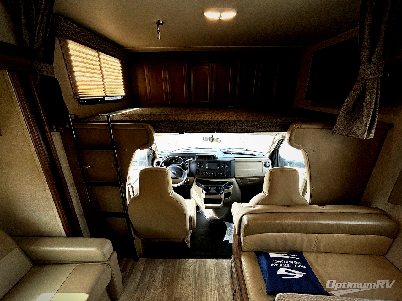 2018 Gulf Stream Conquest Class C 6314 Photo 4