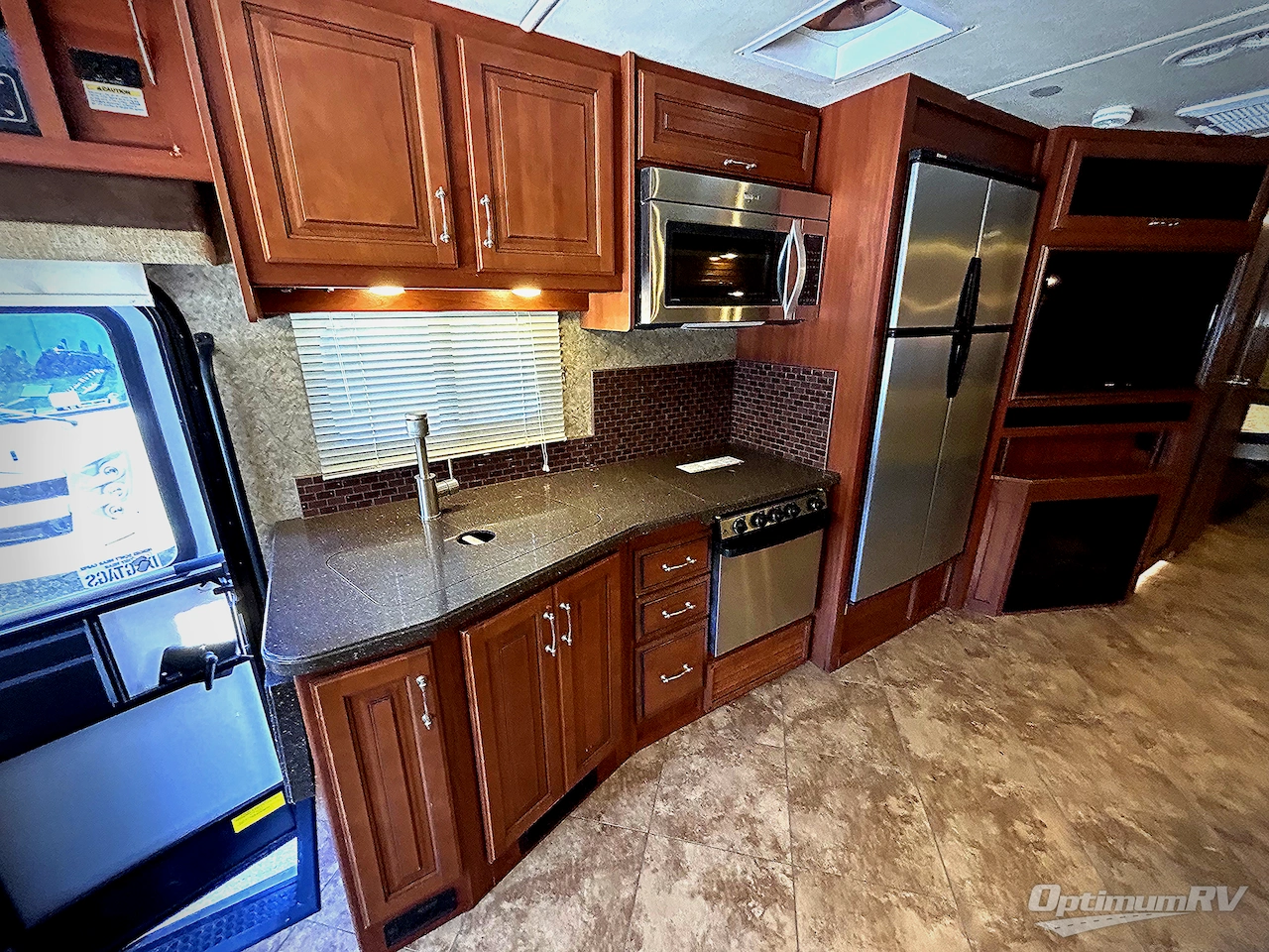 2014 Fleetwood Southwind 34A Photo 10