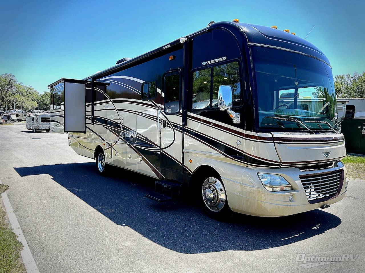 2014 Fleetwood Southwind 34A Photo 1