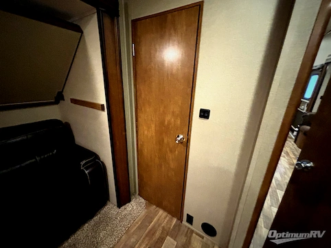 2017 Grand Design Reflection 357BHS RV Photo 4