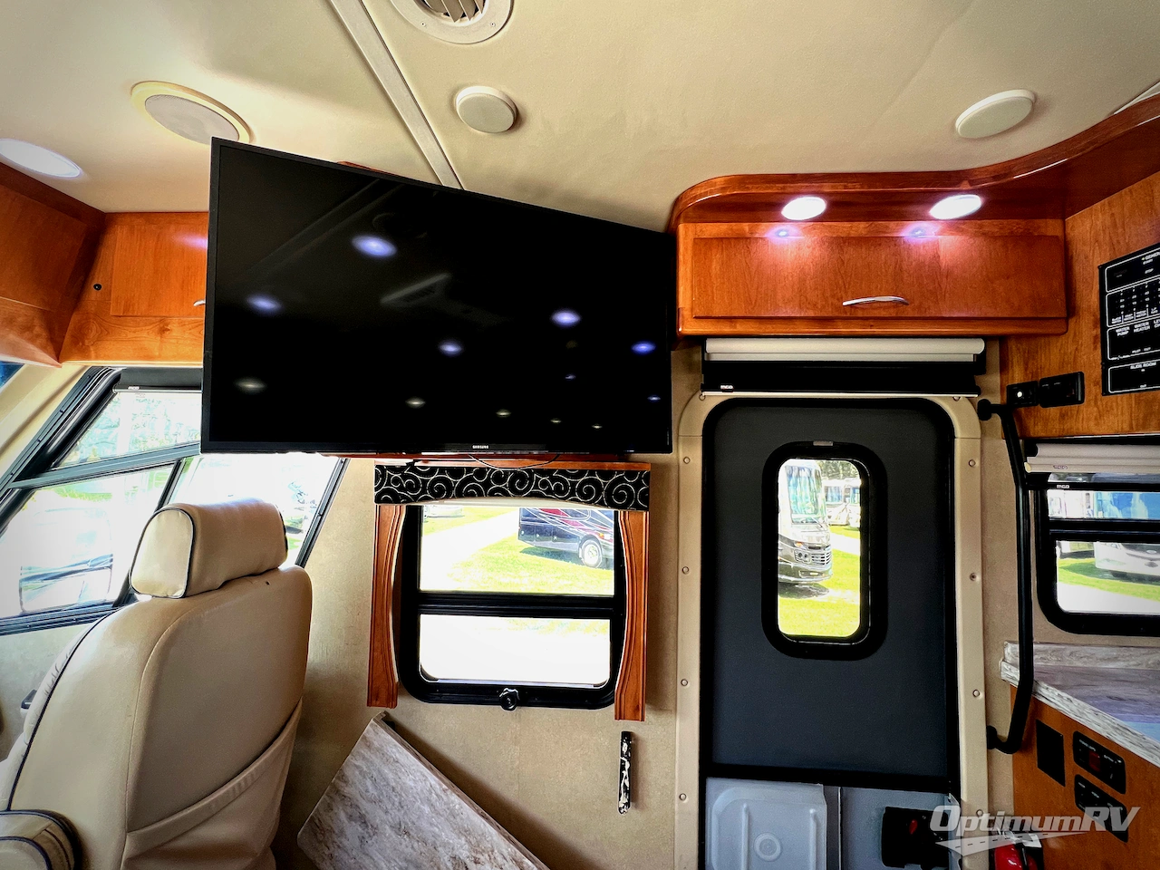 2012 Monaco Vesta 35PBD Photo 8