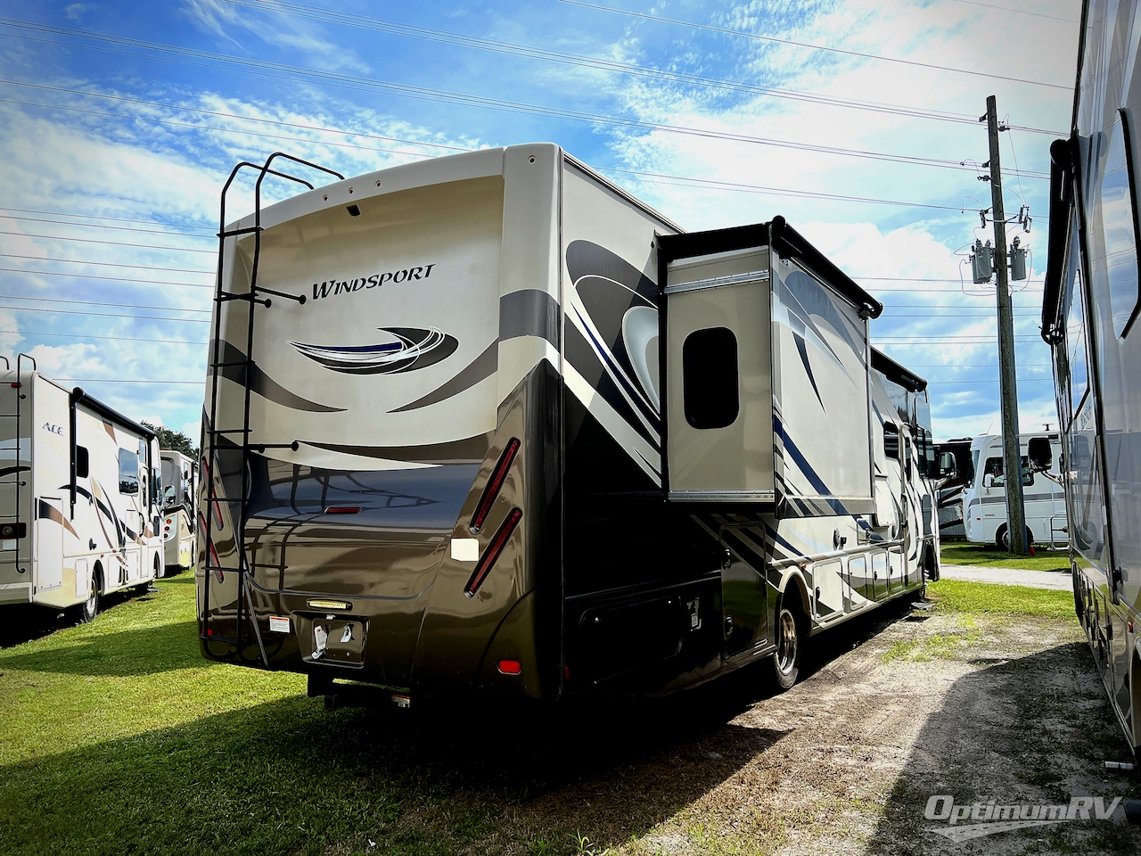 2018 Thor Windsport 35M Photo 3