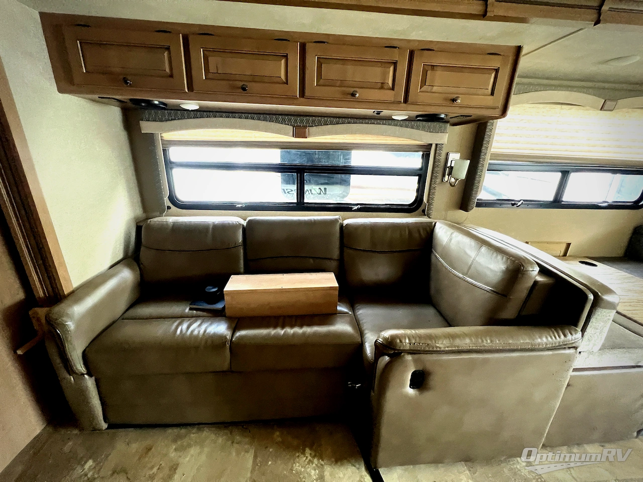 2018 Thor Windsport 35M Photo 8