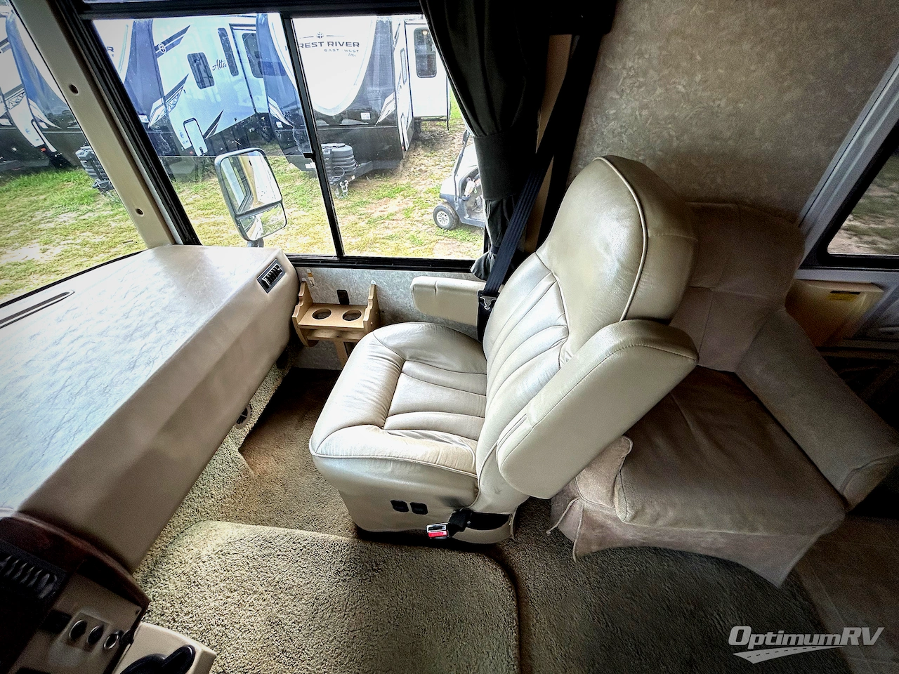 2009 Winnebago Vista 26P Photo 9