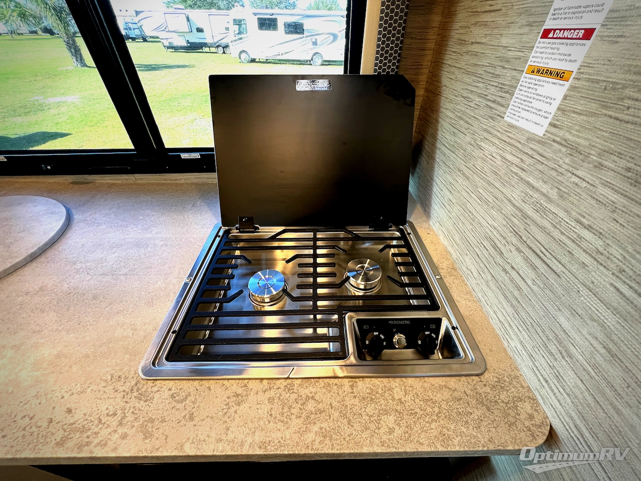 2023 Thor Axis 24.3 Photo 17