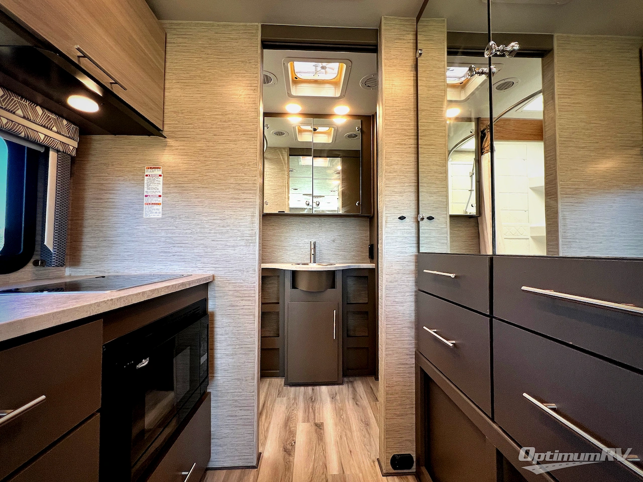 2023 Thor Axis 24.3 Photo 21