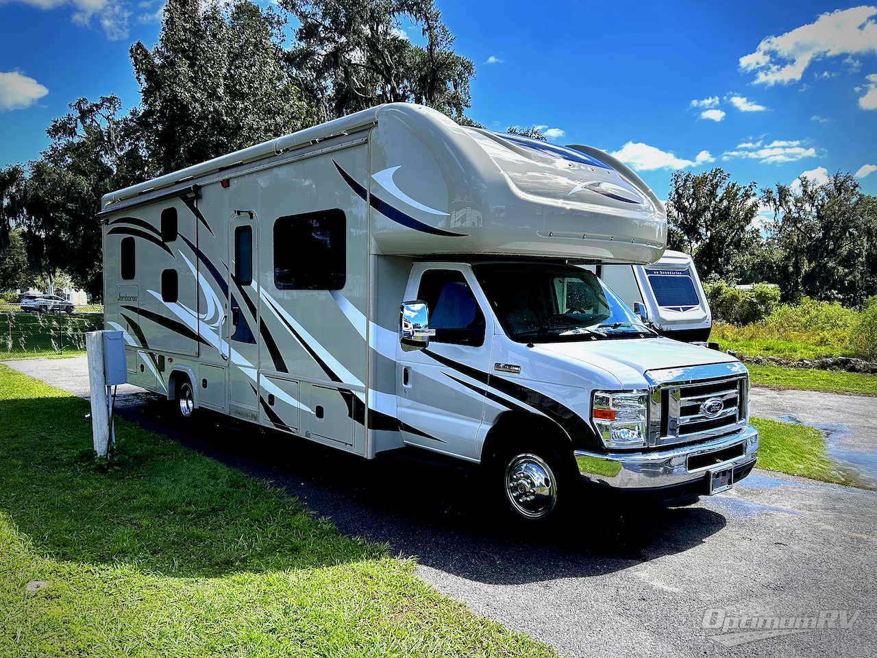 2018 Fleetwood Jamboree 30D Photo 1