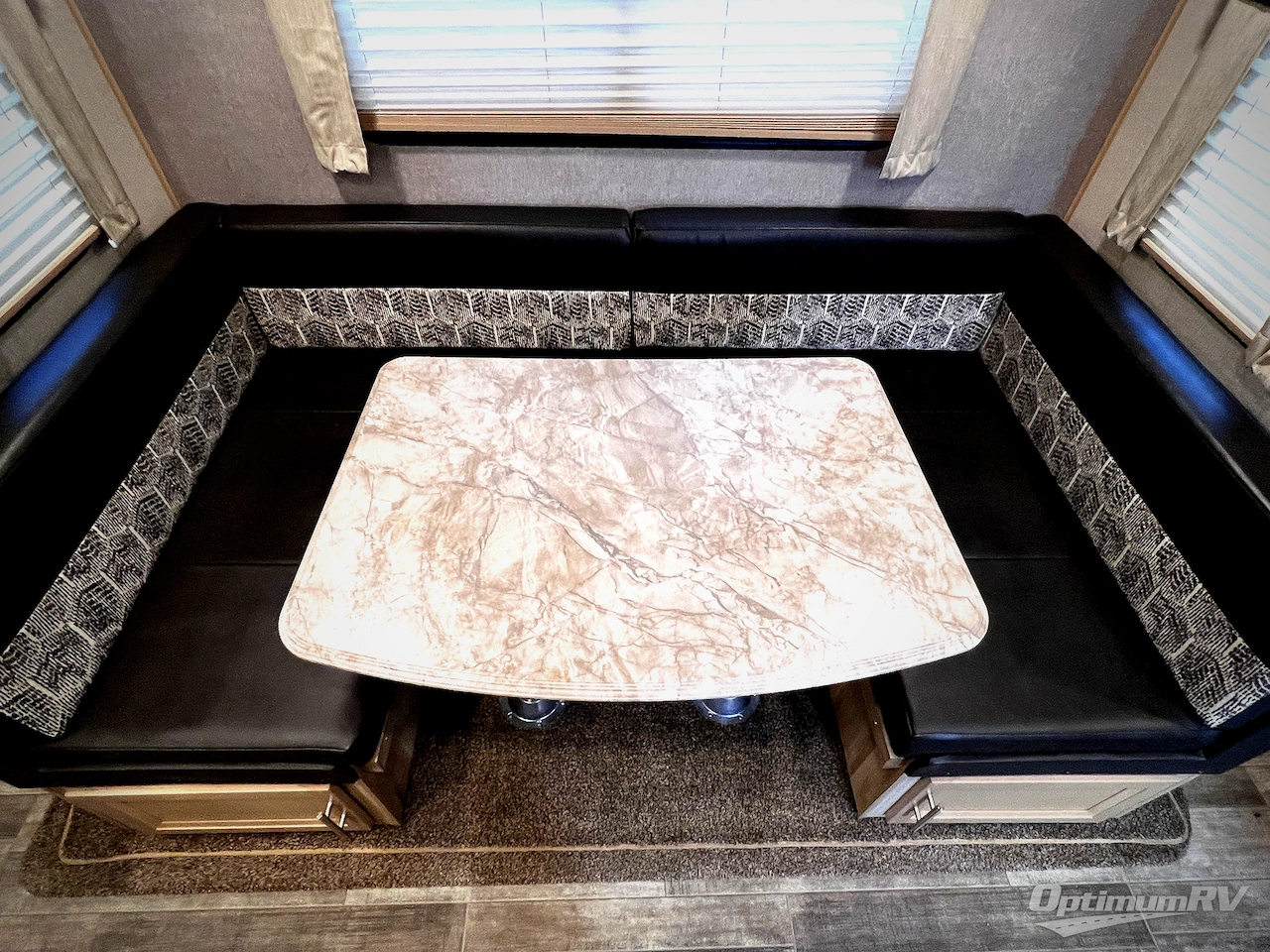 2021 Coachmen Catalina Legacy 323BHDSCK Photo 7