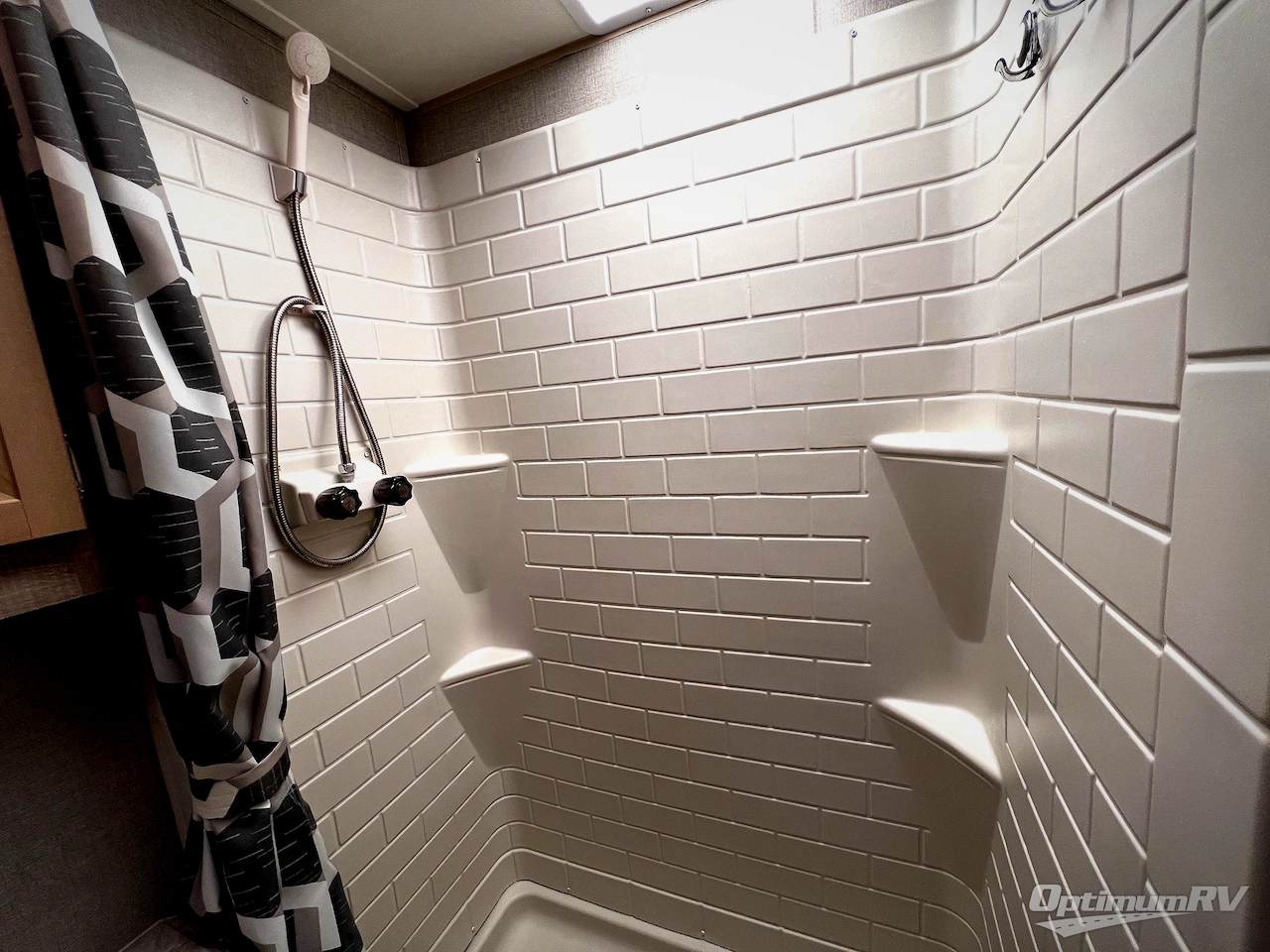 2021 Coachmen Catalina Legacy 323BHDSCK Photo 23