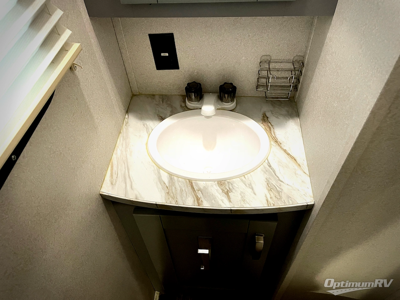 2020 Keystone Fuzion 430 Photo 6