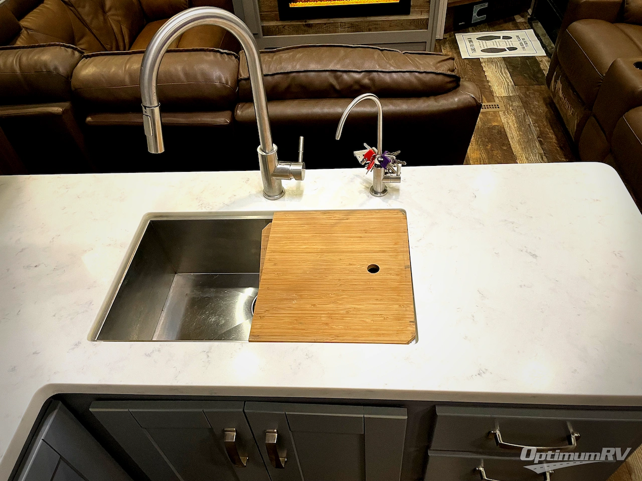 2020 Keystone Fuzion 430 Photo 10