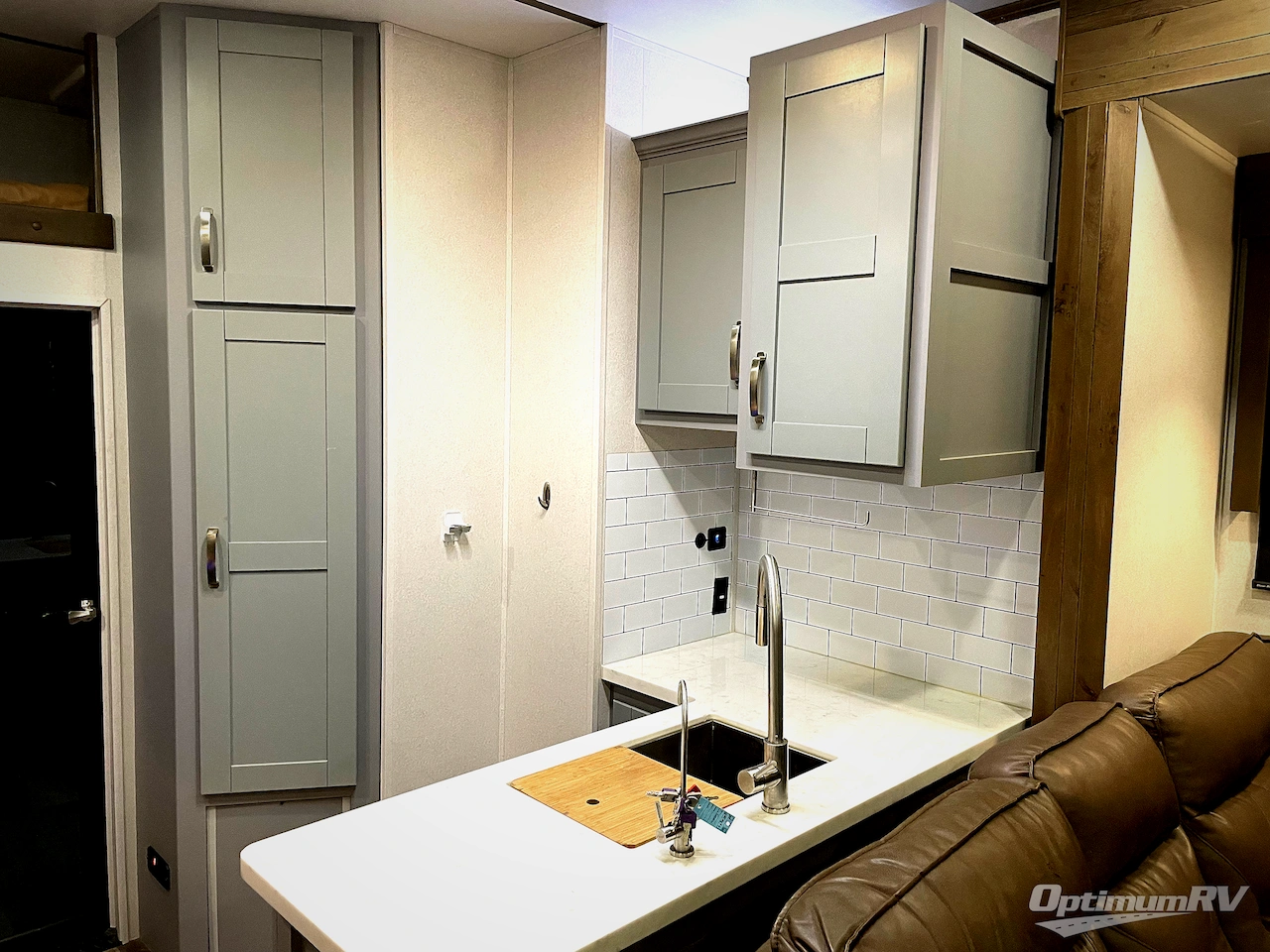 2020 Keystone Fuzion 430 Photo 11