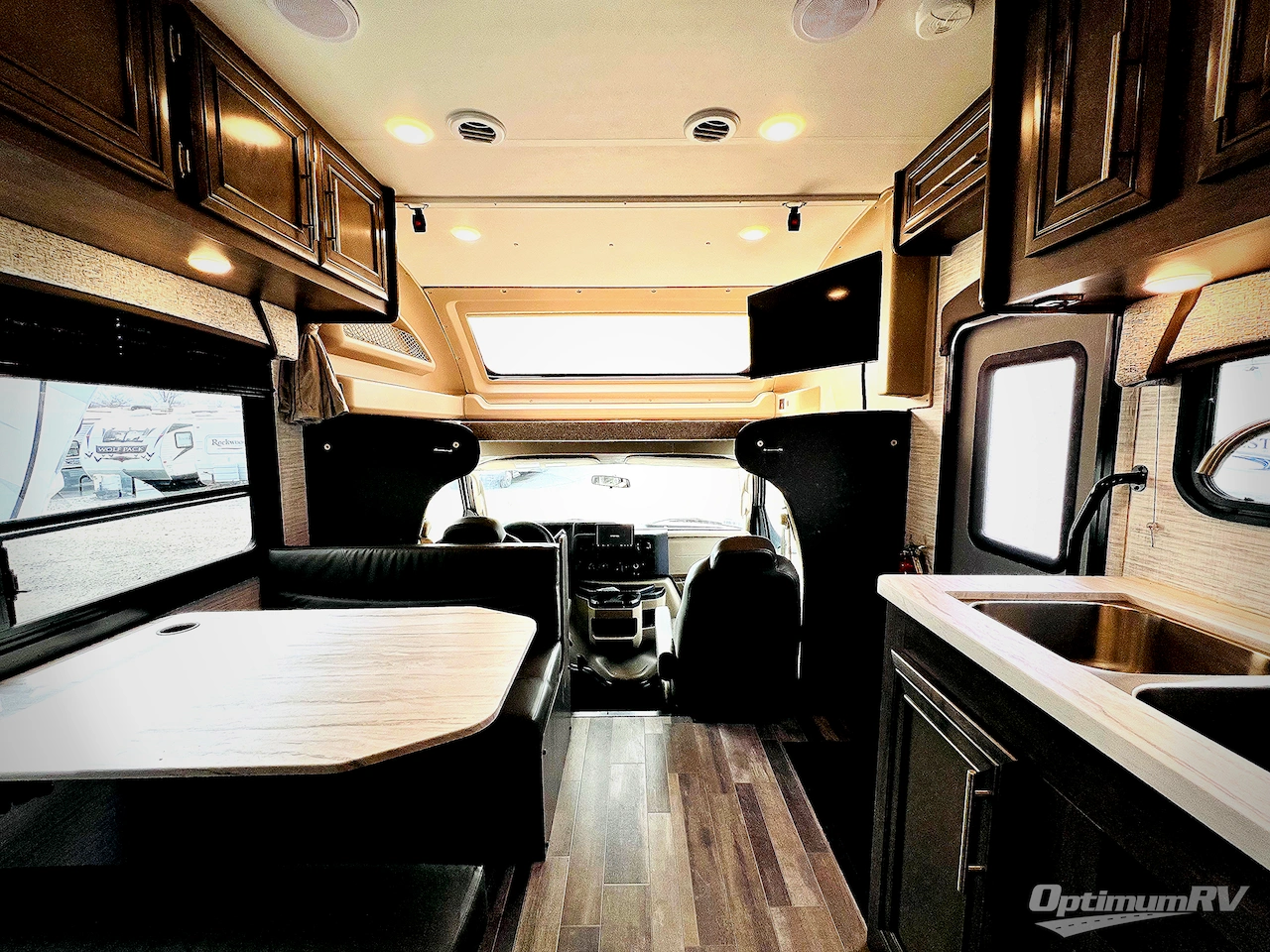 2024 Entegra Odyssey SE 22C Photo 3