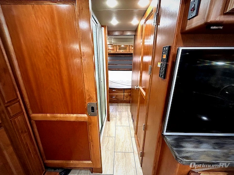 2017 Tiffin Allegro Breeze 32 BR RV Photo 4