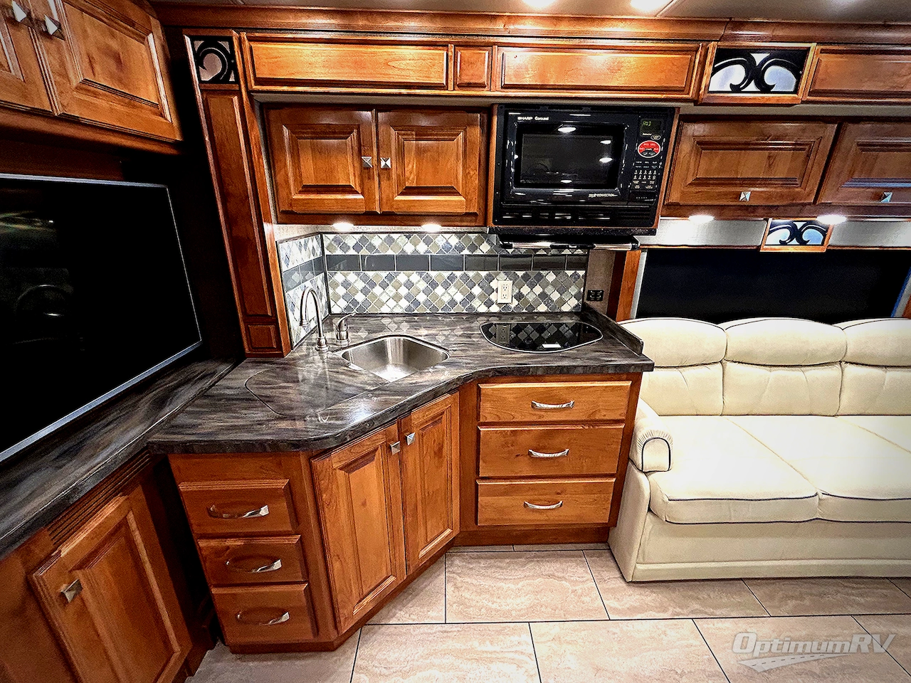2017 Tiffin Allegro Breeze 32 BR Photo 9