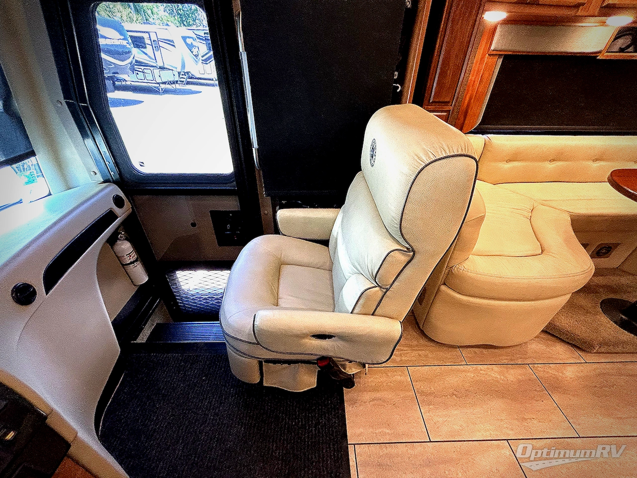 2017 Tiffin Allegro Breeze 32 BR Photo 4