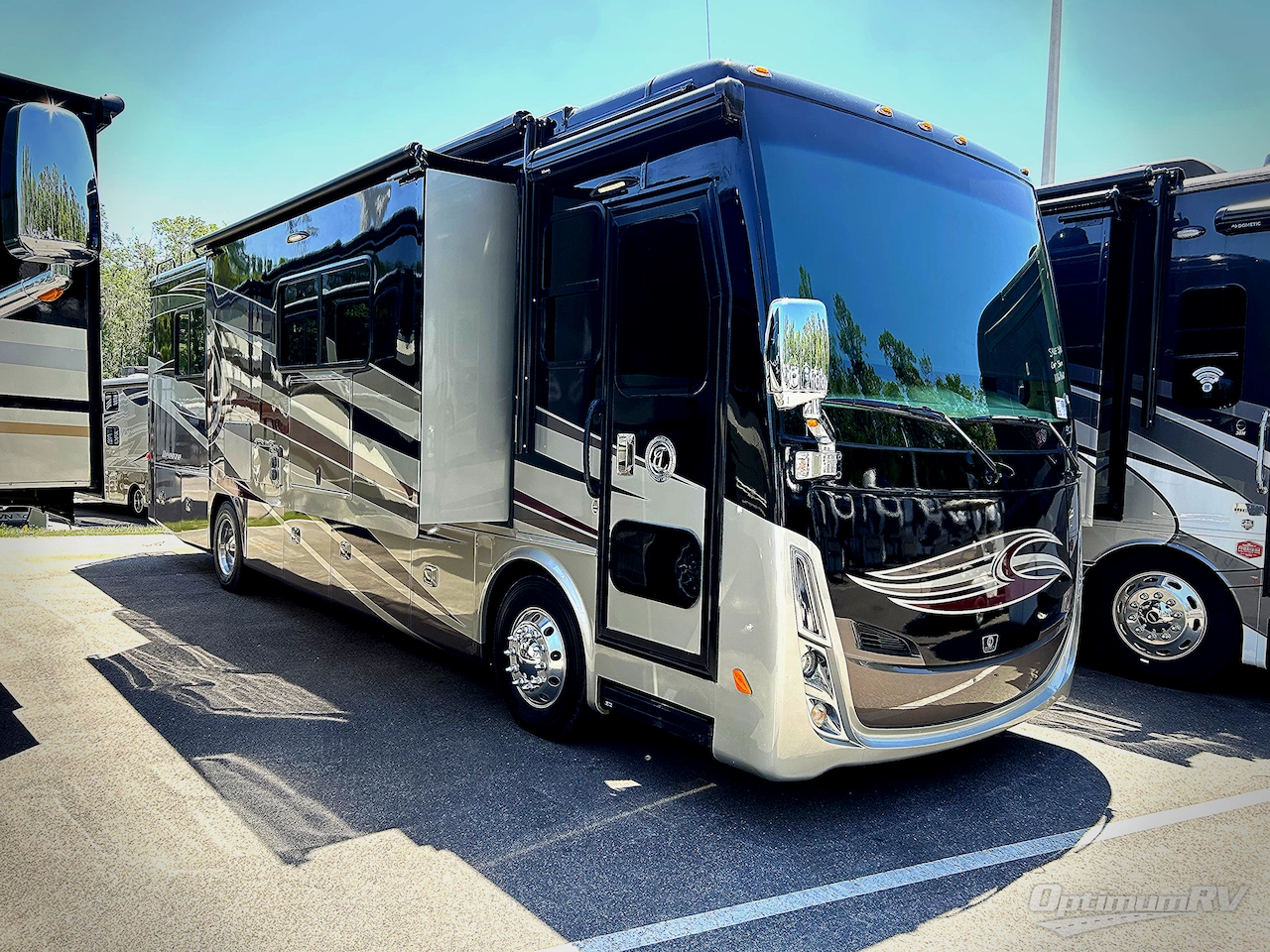 2017 Tiffin Allegro Breeze 32 BR Photo 1