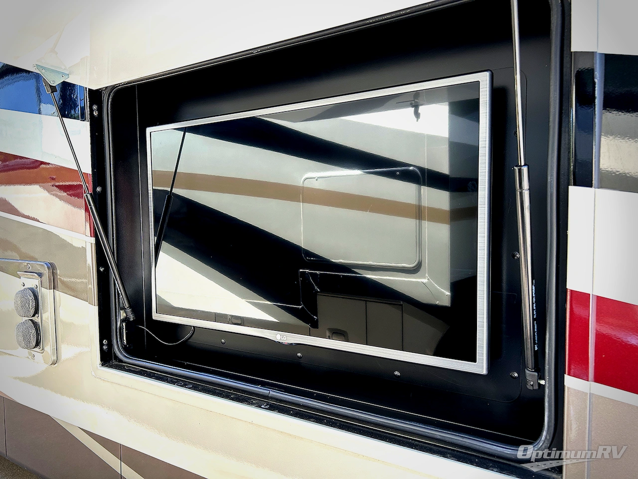2017 Tiffin Allegro Breeze 32 BR Photo 19