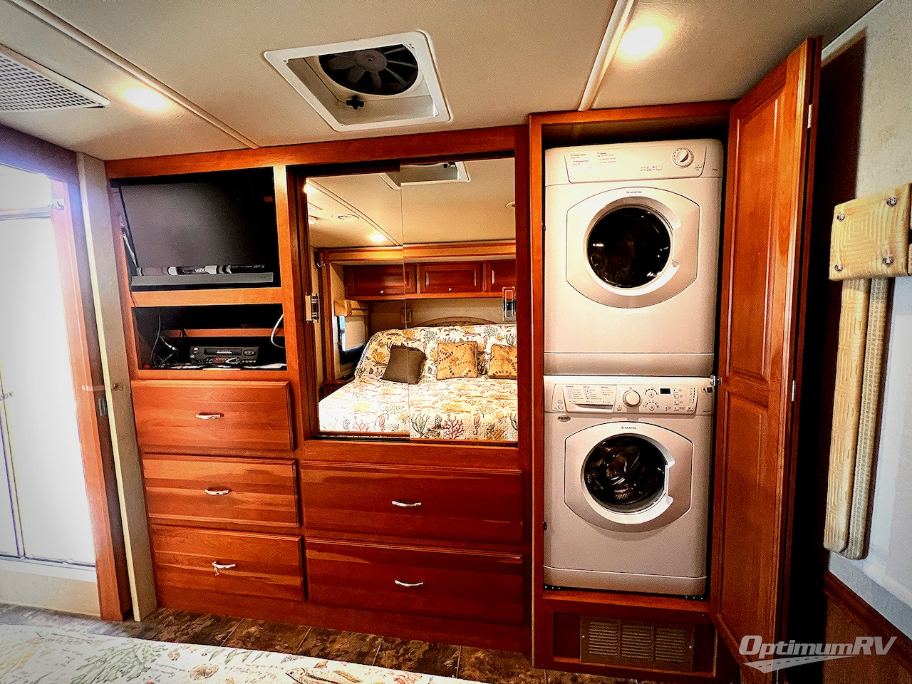 2013 Itasca Sunova 35G Photo 18