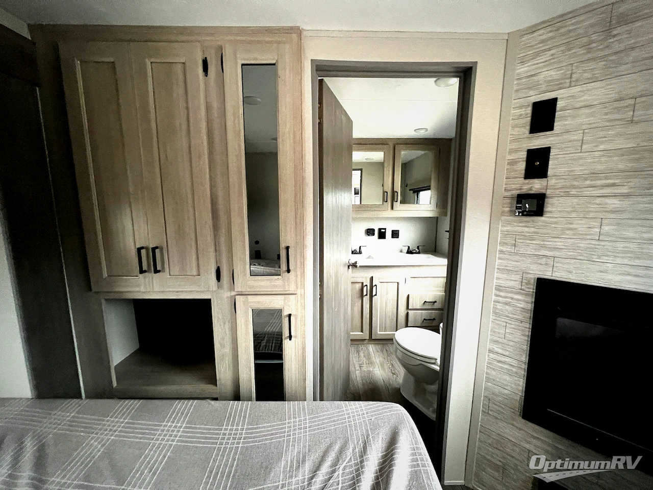 2026 Coachmen Catalina Destination Series 43CONDO Photo 19