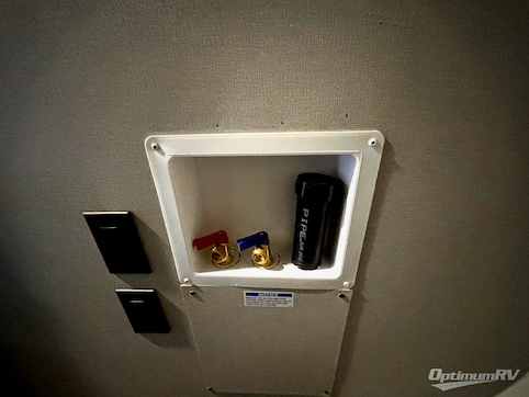 2026 Coachmen Catalina Legacy Edition 323MAZE RV Photo 3