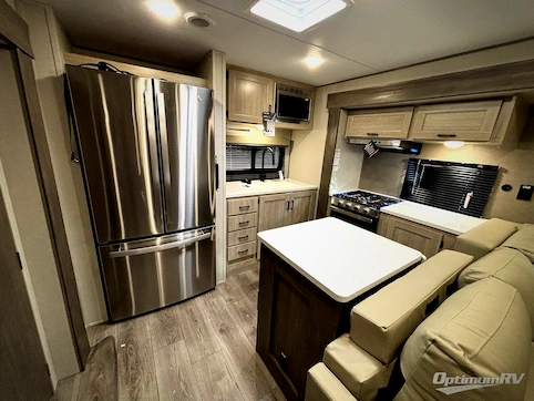 2026 Coachmen Catalina Legacy Edition 323MAZE RV Photo 2