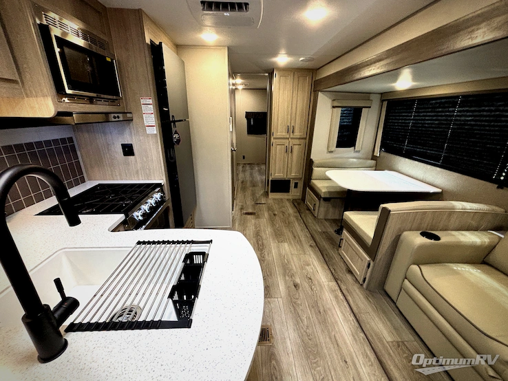 2026 Coachmen Catalina Legacy Edition 343BHTS RV Photo 1