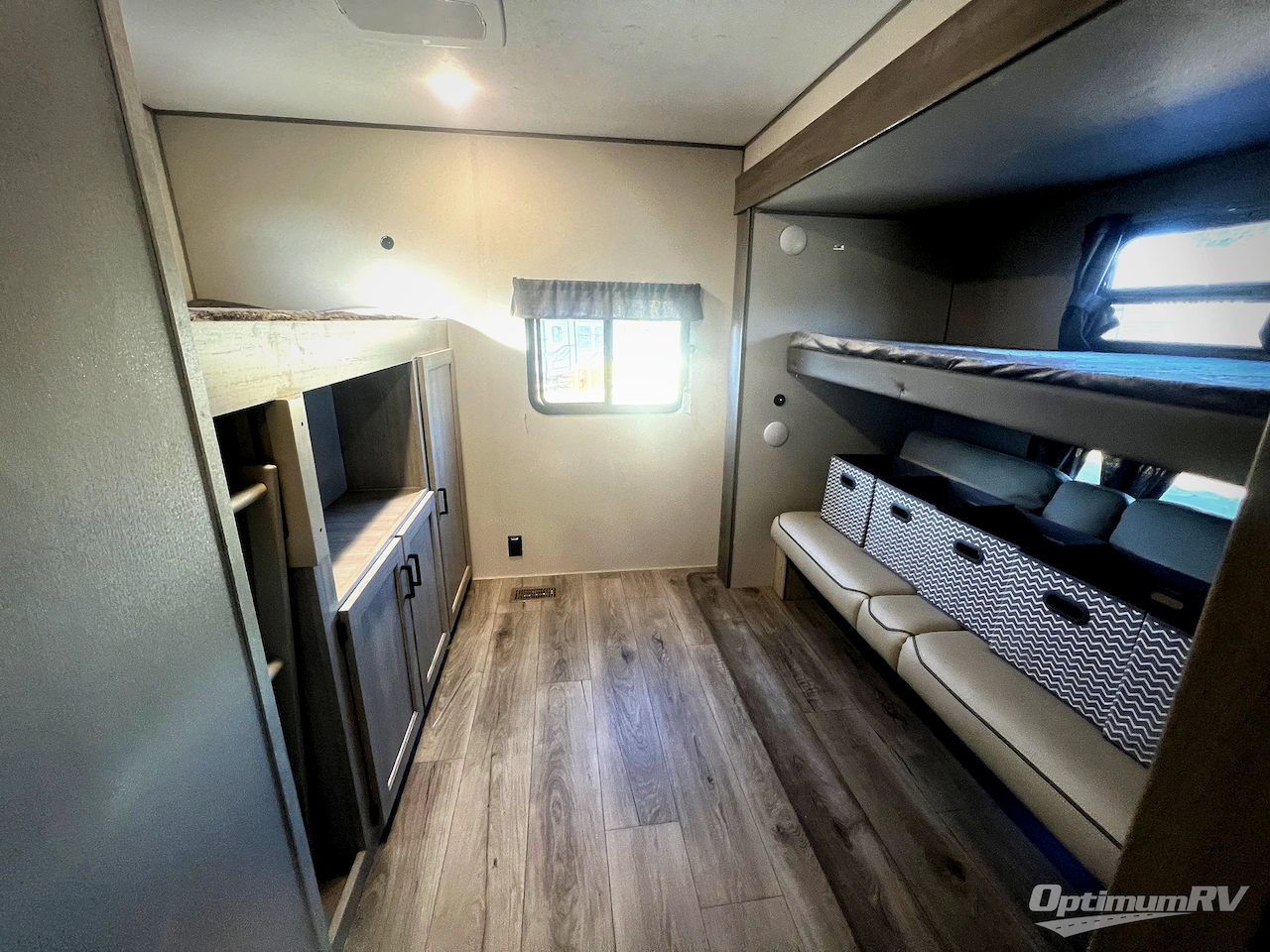 2026 Coachmen Catalina Legacy Edition 343BHTS Photo 14