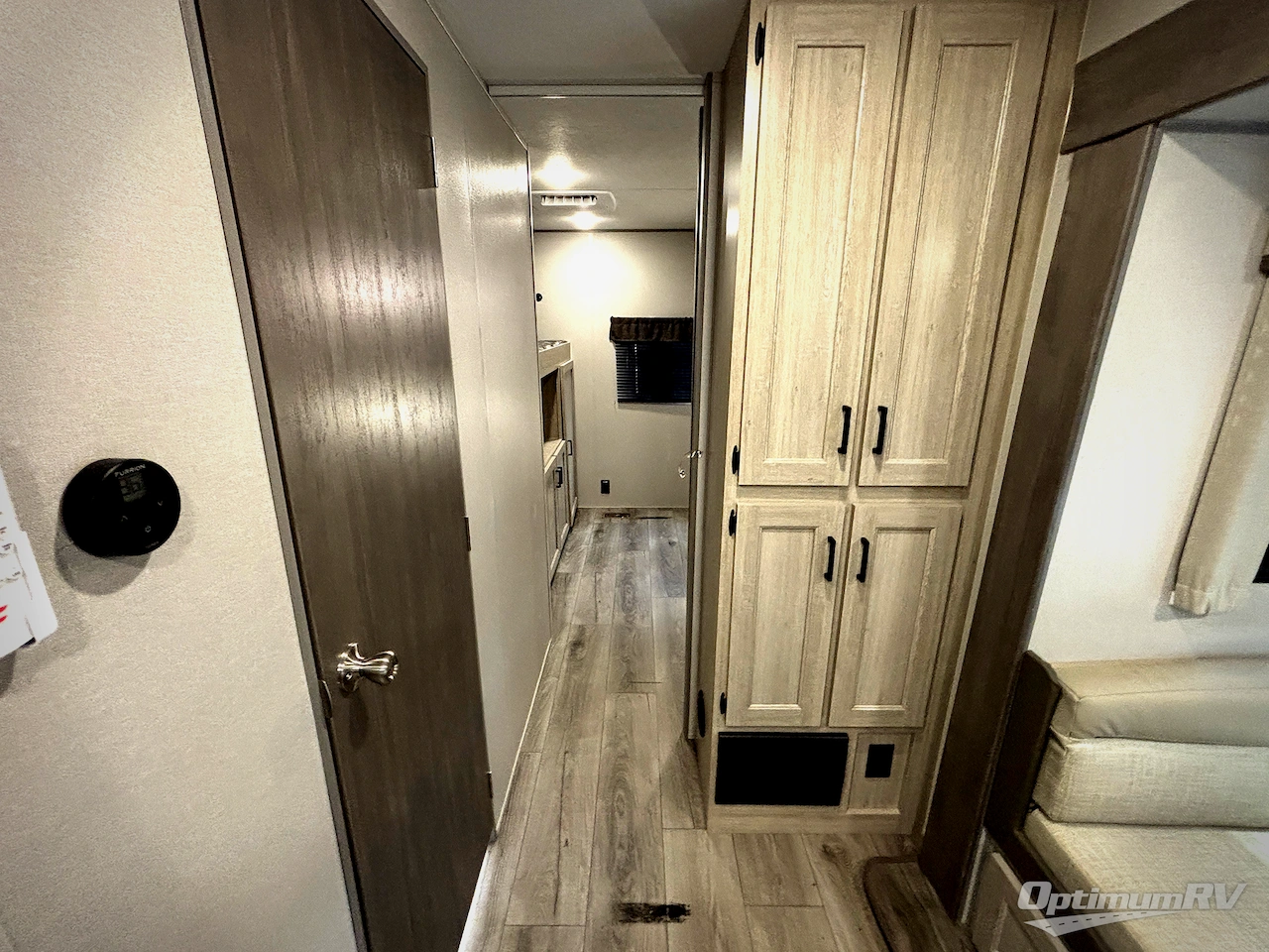 2026 Coachmen Catalina Legacy Edition 343BHTS Photo 13