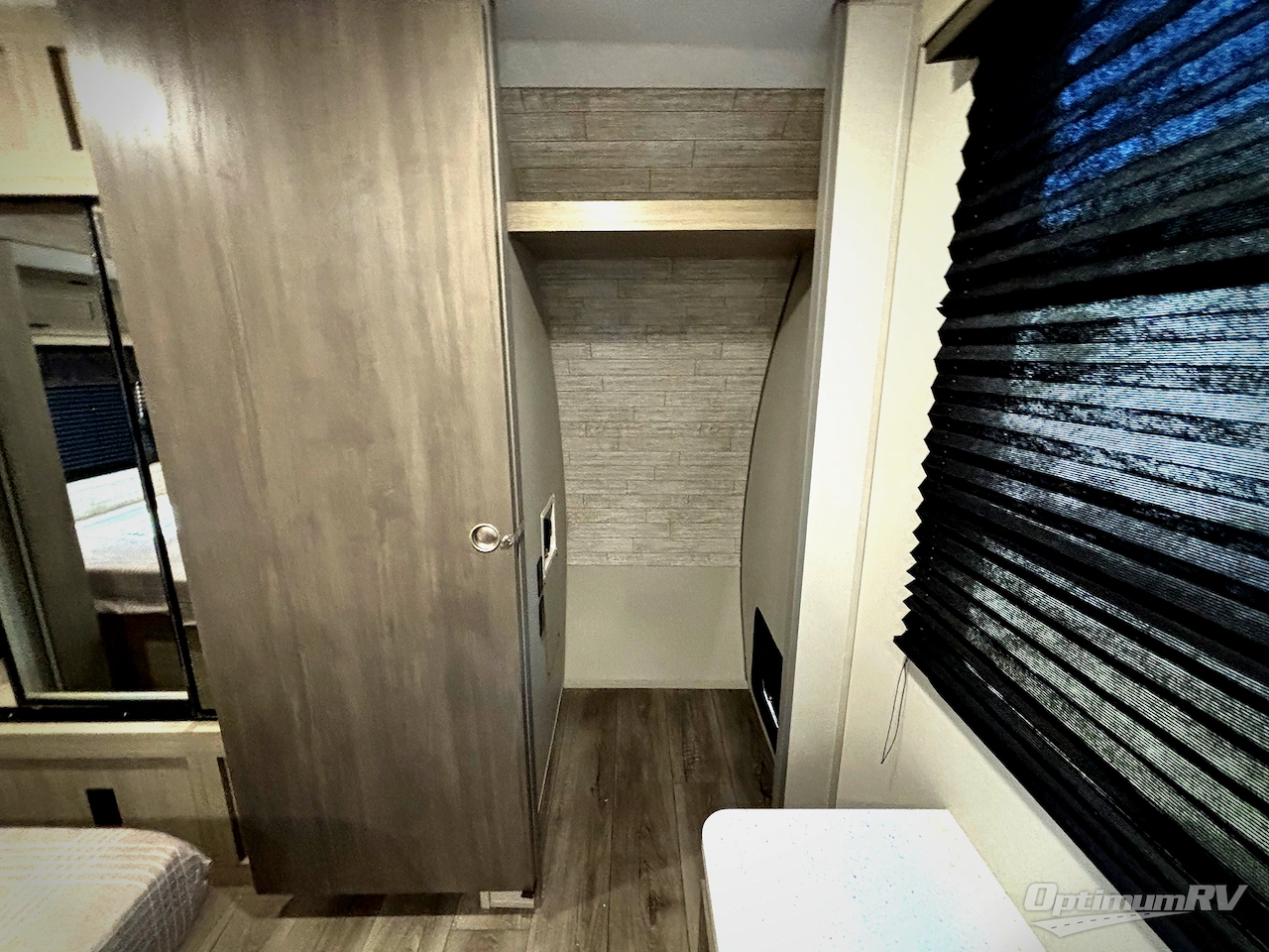 2026 Coachmen Catalina Legacy Edition 343BHTS Photo 10