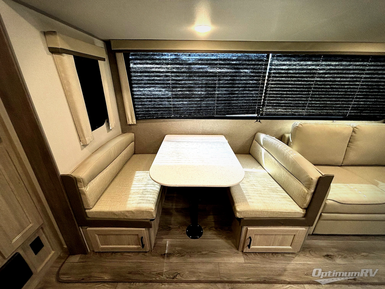 2026 Coachmen Catalina Legacy Edition 343BHTS Photo 15