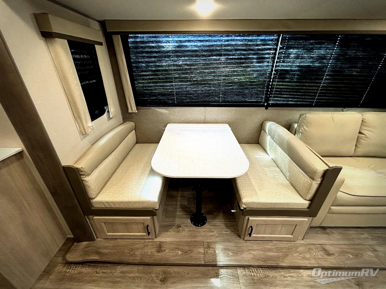 2026 Coachmen Catalina Legacy Edition 333DBDS Photo 14