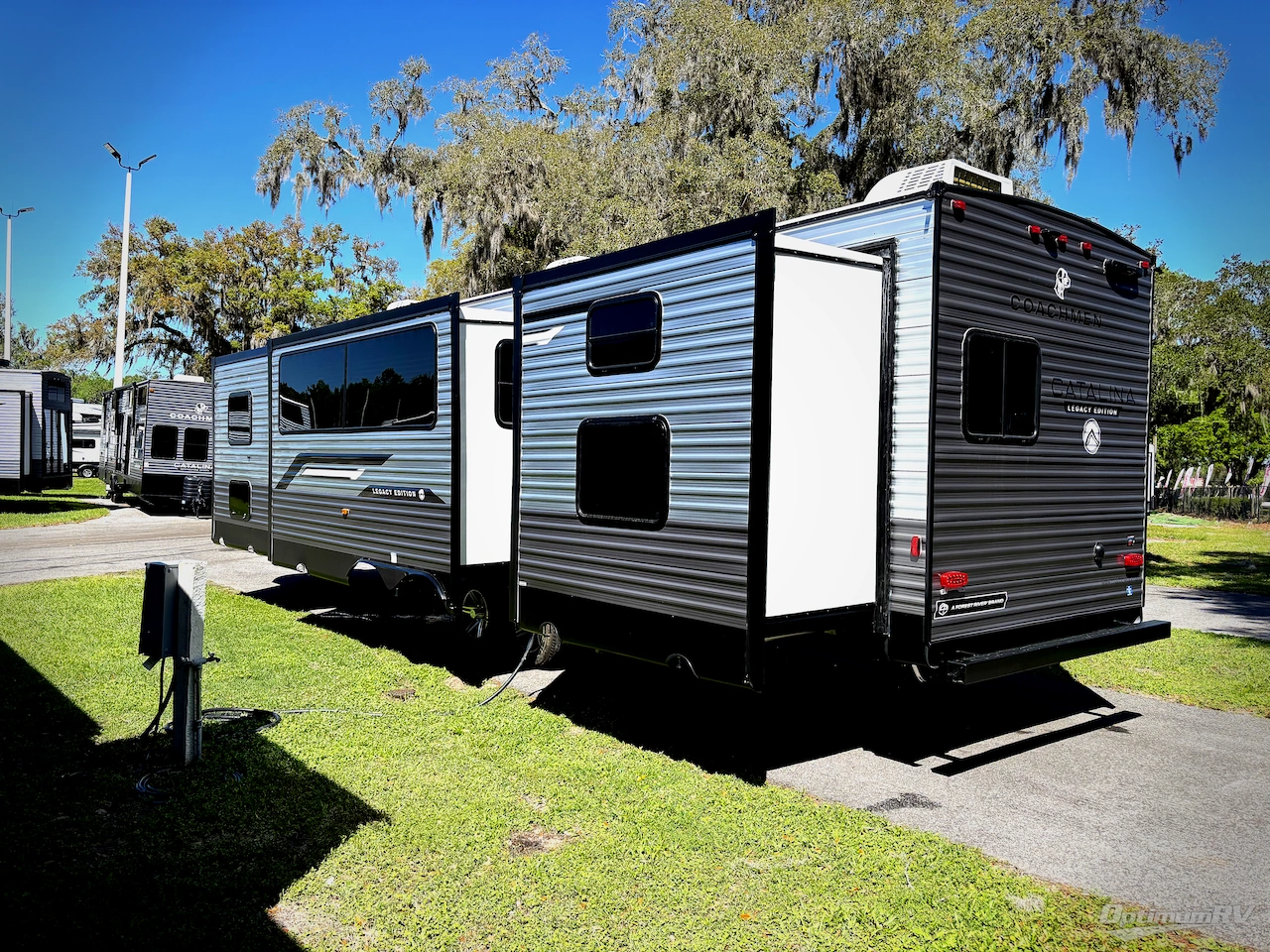 2026 Coachmen Catalina Legacy Edition 343BHTS Photo 3
