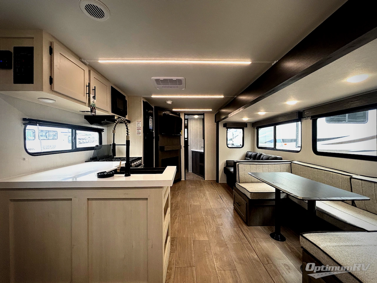 2026 Forest River Cherokee Alpha Wolf 29TB Photo 4