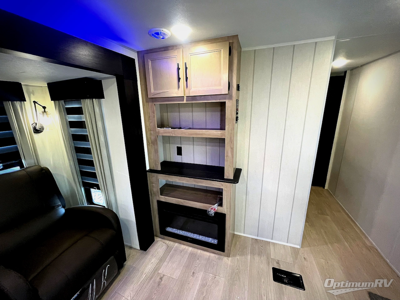 2026 Forest River Cherokee Wolf Den 271RK Photo 17