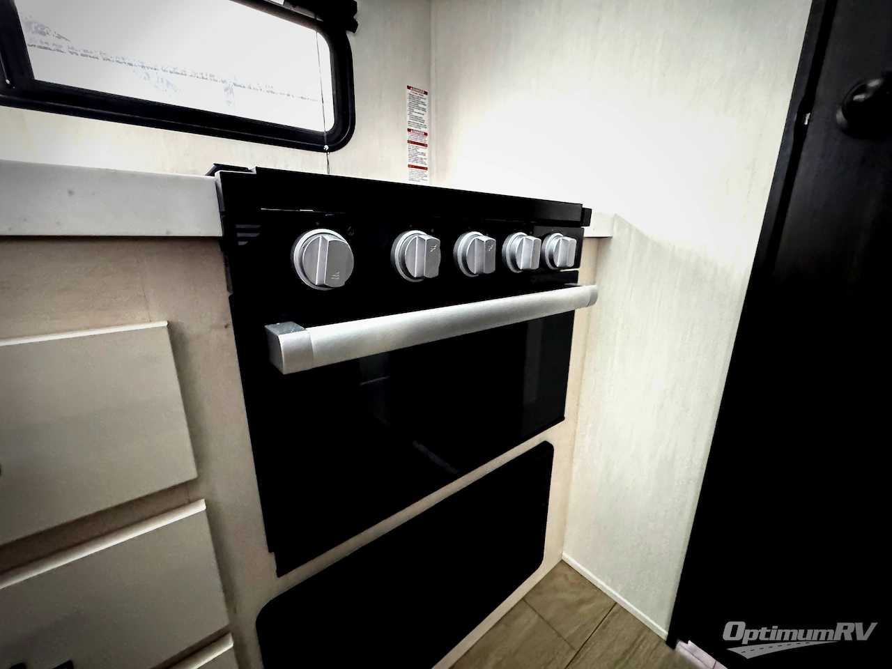 2026 Forest River Cherokee Alpha Wolf 21RB Photo 10