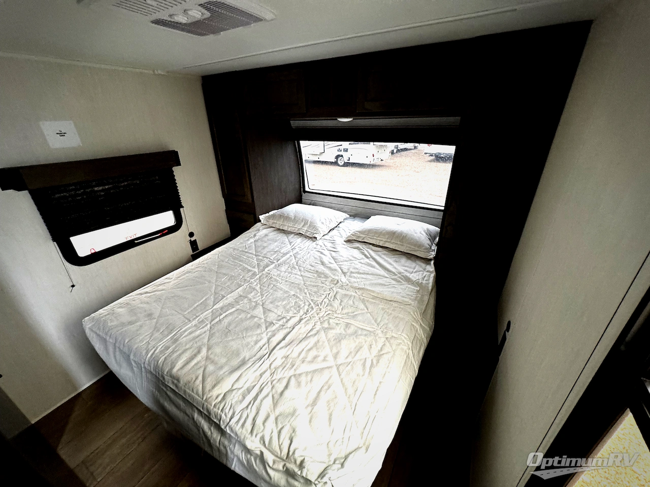 2026 Forest River Cherokee Alpha Wolf 26RL Photo 20