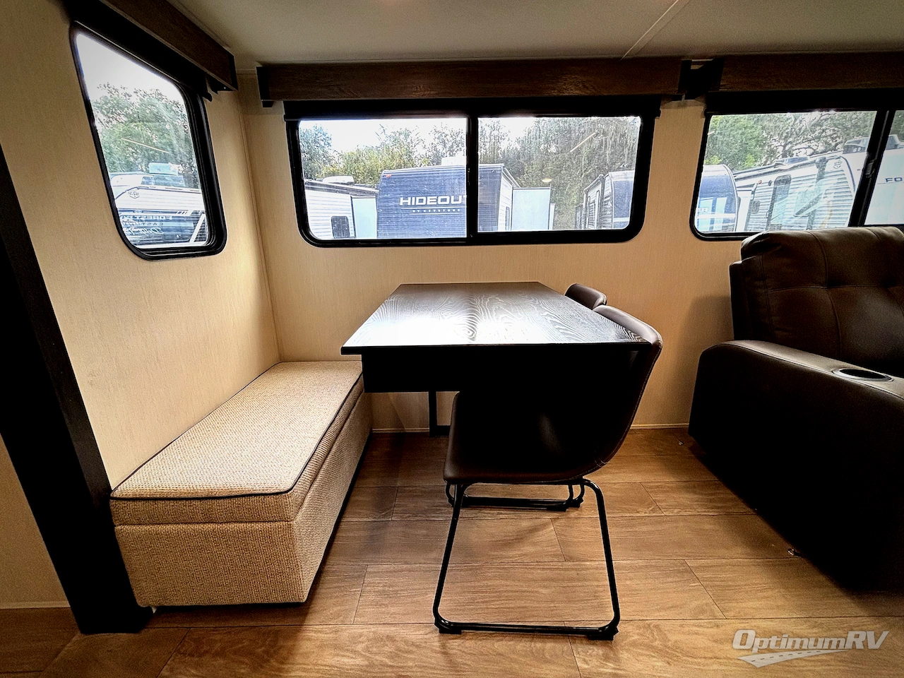 2026 Forest River Cherokee Alpha Wolf 26RL Photo 9