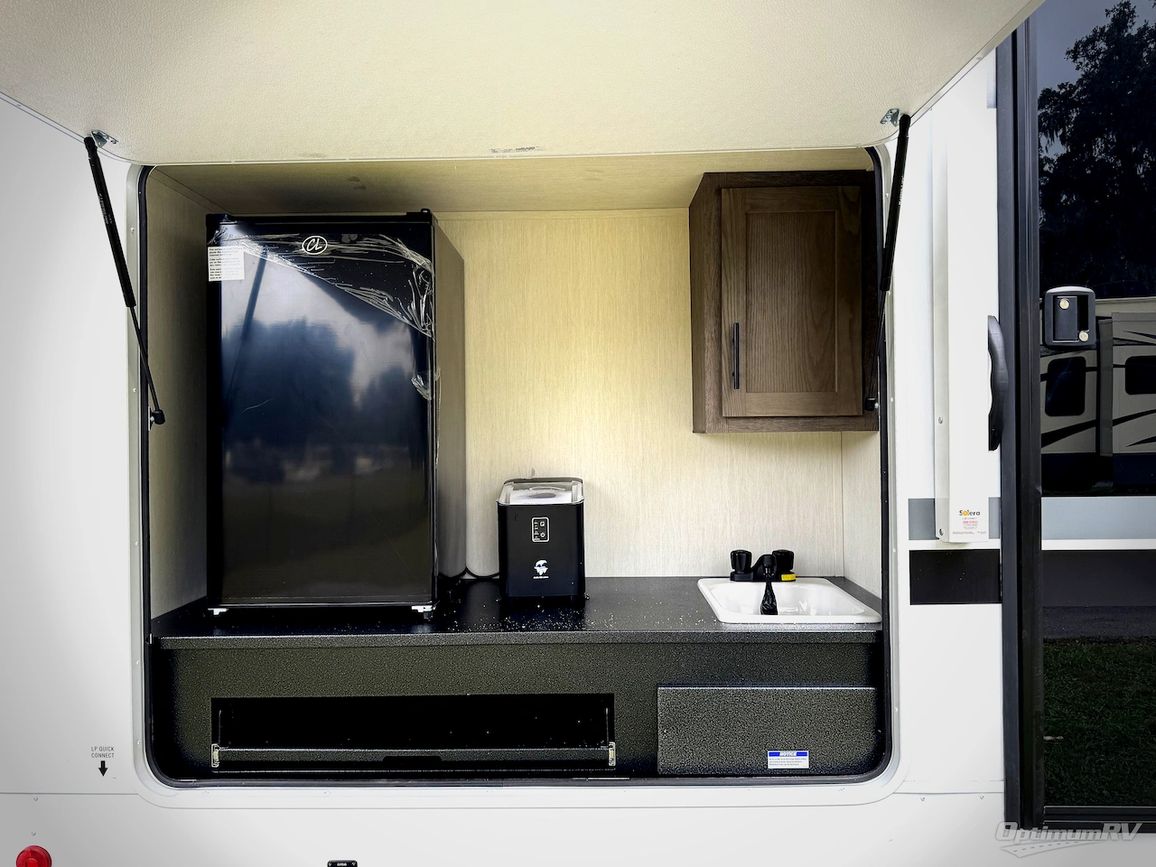 2026 Forest River Cherokee Alpha Wolf 33BH Photo 18