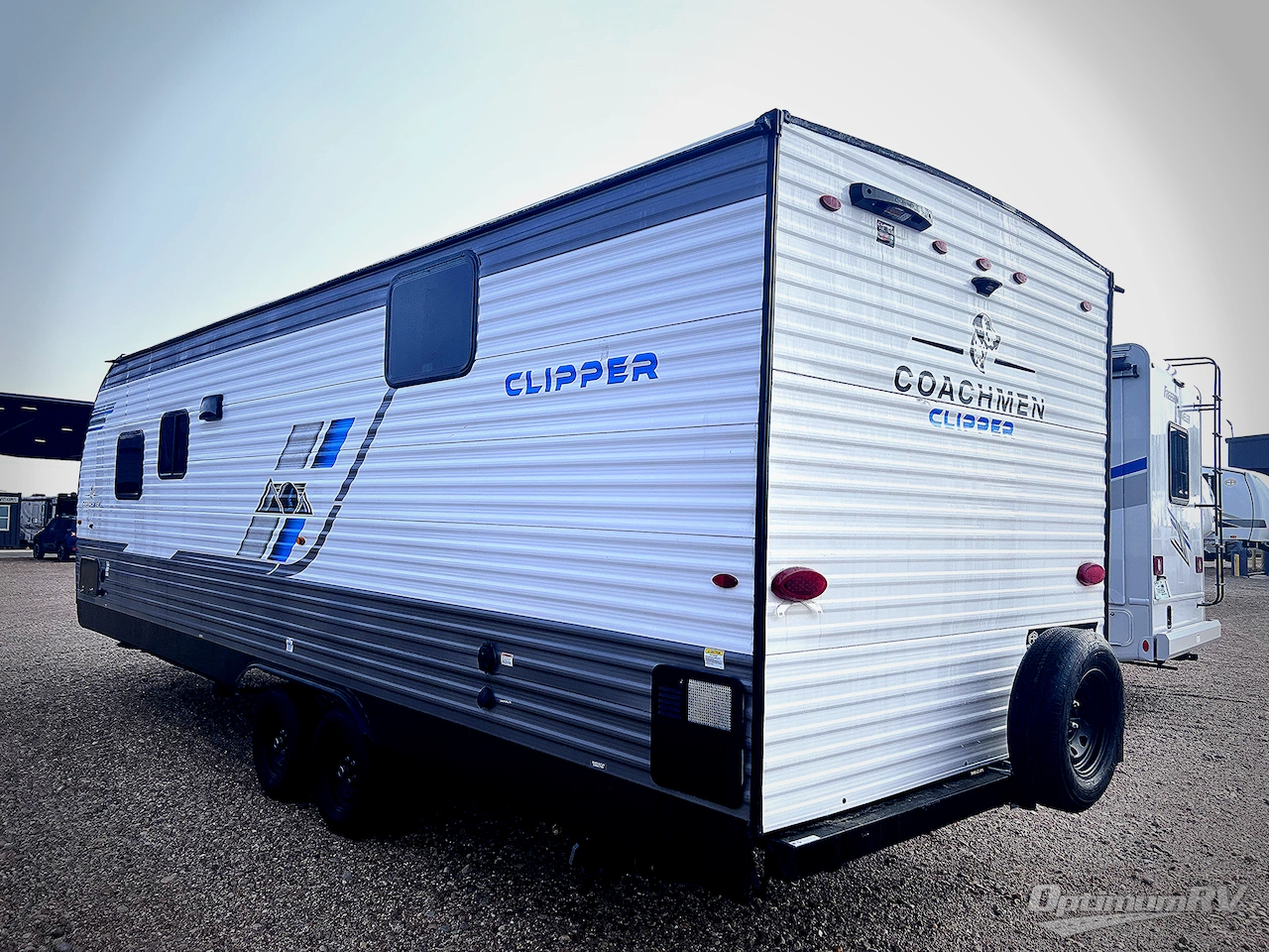 2025 Coachmen Clipper 5K Series 25QBH Photo 3