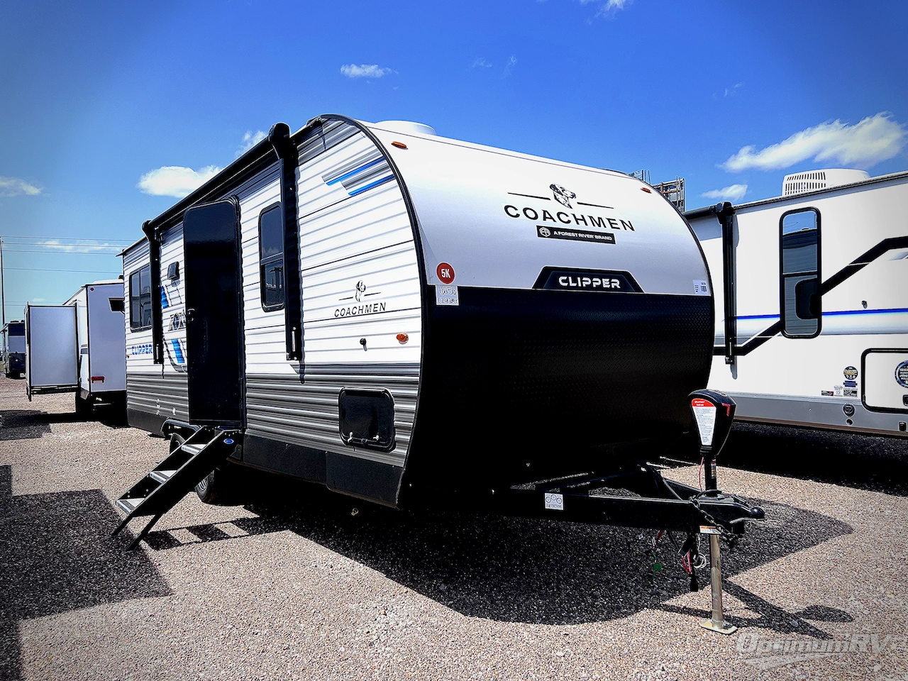 2025 Coachmen Clipper 5K Series 242MK Photo 1