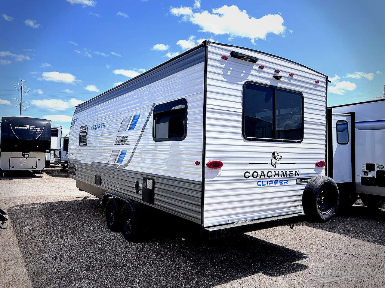 2025 Coachmen Clipper 5K Series 242MK Photo 3