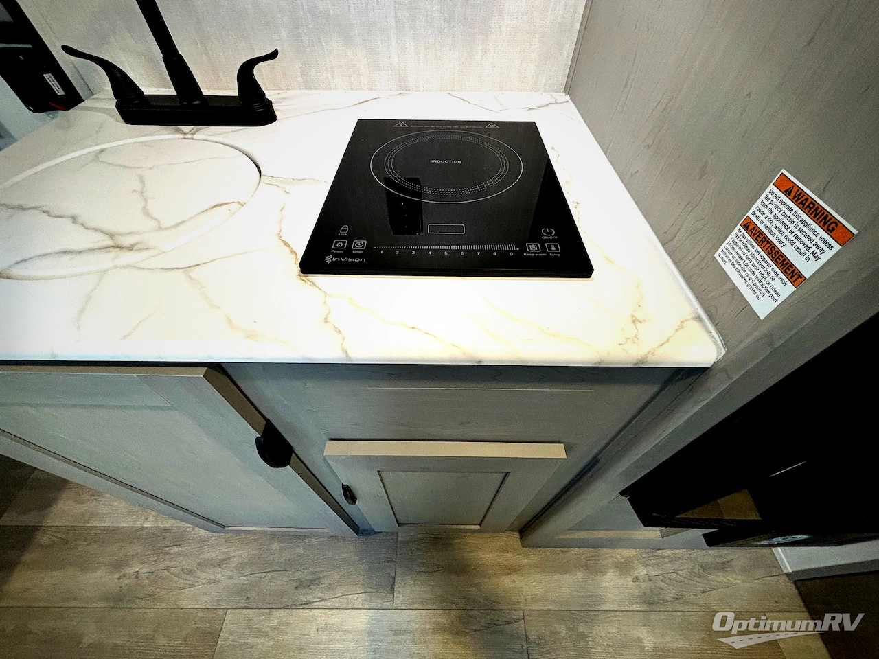 2025 Coachmen Clipper Cadet 17CFQ Photo 7